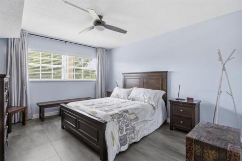 3850 Oaks Clubhouse Drive Pompano Beach FL 33069