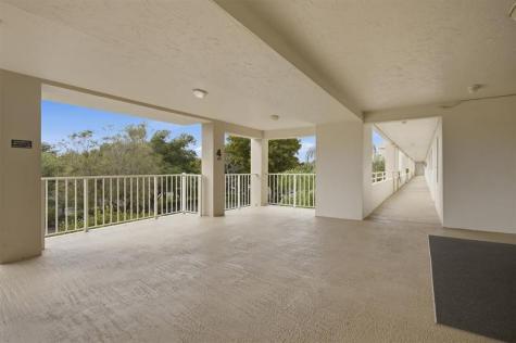 3850 Oaks Clubhouse Drive Pompano Beach FL 33069