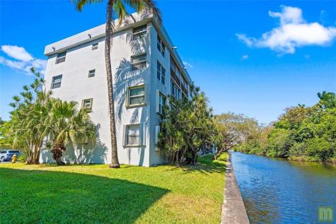 105 Royal Park Drive Oakland Park FL 33309