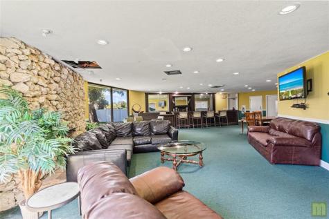 105 Royal Park Drive Oakland Park FL 33309
