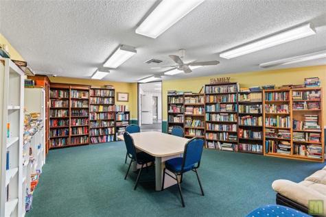 105 Royal Park Drive Oakland Park FL 33309