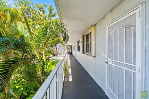 105 Royal Park Drive Oakland Park FL 33309