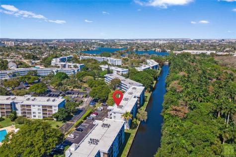 105 Royal Park Drive Oakland Park FL 33309
