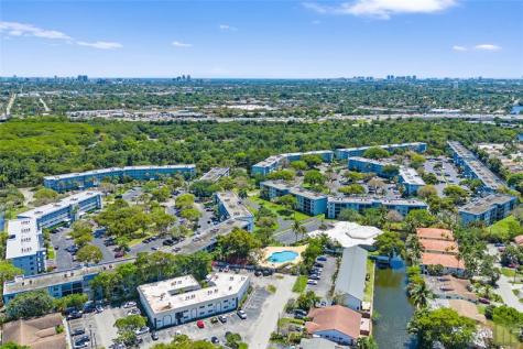 105 Royal Park Drive Oakland Park FL 33309