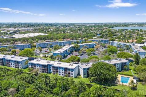 105 Royal Park Drive Oakland Park FL 33309