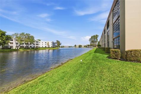 7544 Ashmont Circle Fort Lauderdale FL 33321
