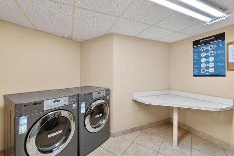3900 N Hills Drive Hollywood FL 33021