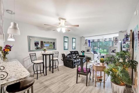 9480 Poinciana Place Davie FL 33324