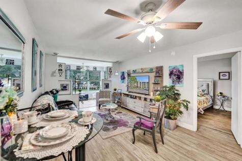 9480 Poinciana Place Davie FL 33324