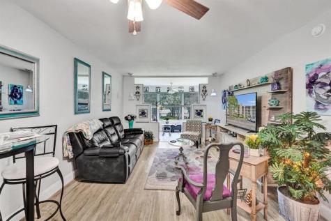 9480 Poinciana Place Davie FL 33324