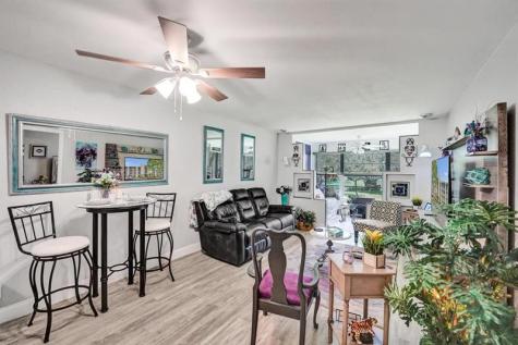 9480 Poinciana Place Davie FL 33324