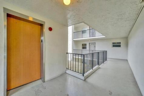 9480 Poinciana Place Davie FL 33324