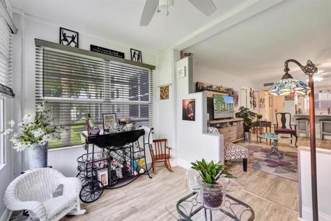 9480 Poinciana Place Davie FL 33324