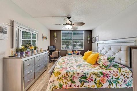 9480 Poinciana Place Davie FL 33324