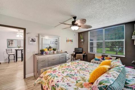 9480 Poinciana Place Davie FL 33324