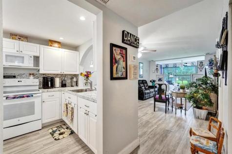 9480 Poinciana Place Davie FL 33324