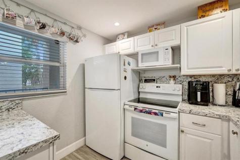 9480 Poinciana Place Davie FL 33324