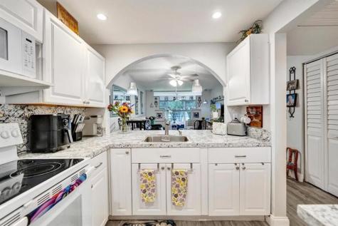 9480 Poinciana Place Davie FL 33324