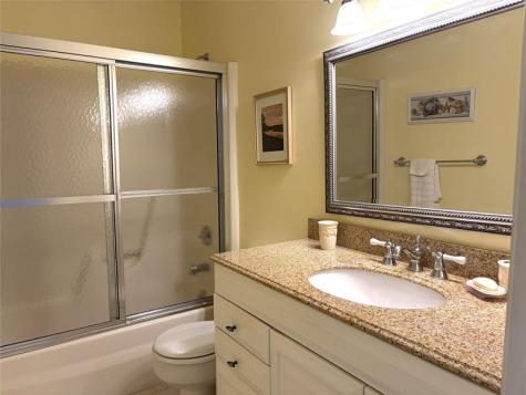 73 Royal Oak Court Vero Beach FL 32962