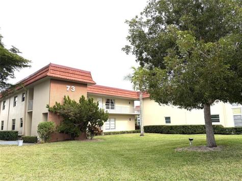 73 Royal Oak Court Vero Beach FL 32962