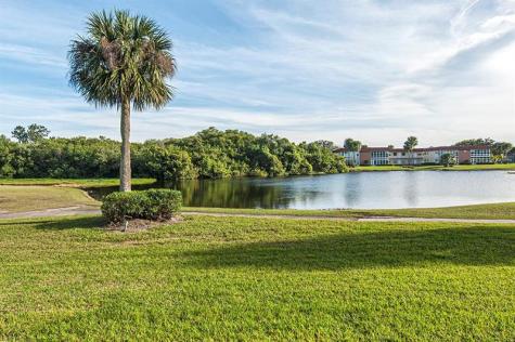 73 Royal Oak Court Vero Beach FL 32962