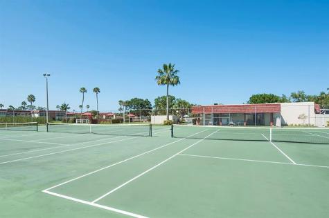 73 Royal Oak Court Vero Beach FL 32962