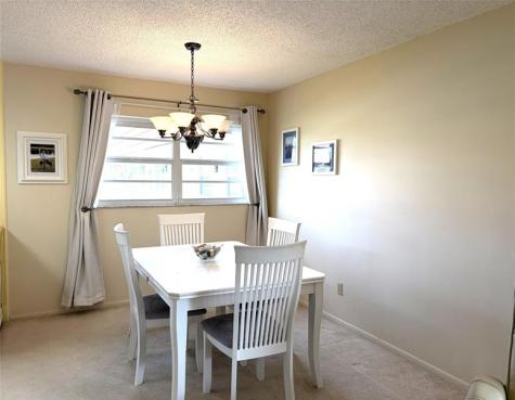 73 Royal Oak Court Vero Beach FL 32962