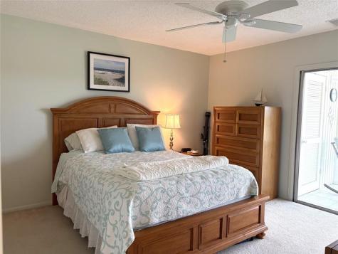 73 Royal Oak Court Vero Beach FL 32962