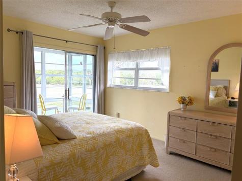 73 Royal Oak Court Vero Beach FL 32962