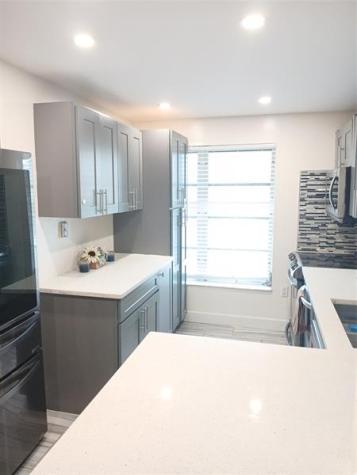 4170 Inverrary Drive Lauderhill FL 33319