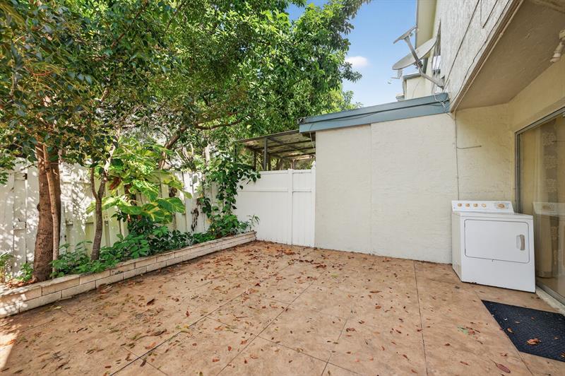 3007 NW 5th Terrace Pompano Beach FL 33064