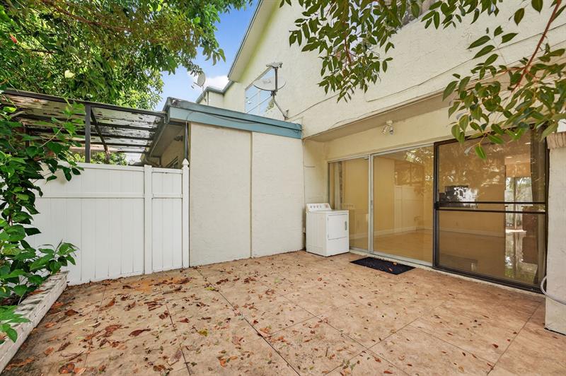 3007 NW 5th Terrace Pompano Beach FL 33064