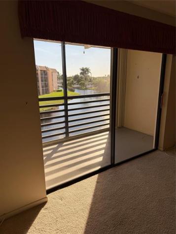 10442 Sunrise Lakes Boulevard Sunrise FL 33322