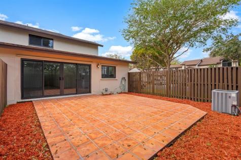 10045 SW 137 Court Miami FL 33186