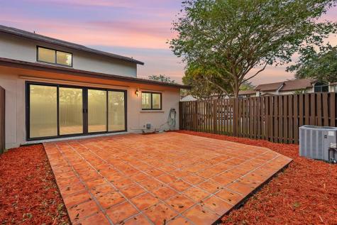 10045 SW 137 Court Miami FL 33186
