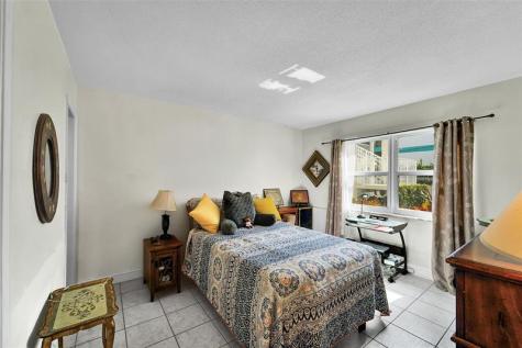 1439 S Ocean Boulevard Lauderdale By The Sea FL 33062