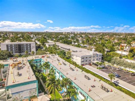 1439 S Ocean Boulevard Lauderdale By The Sea FL 33062