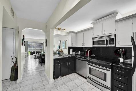1439 S Ocean Boulevard Lauderdale By The Sea FL 33062