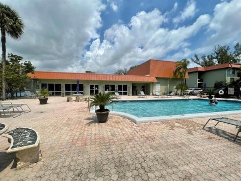 809 W Oakland Park Boulevard Oakland Park FL 33311