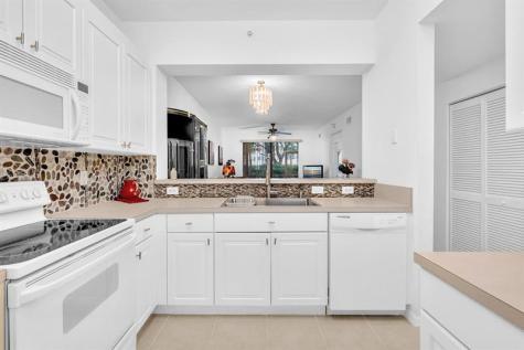 7775 Yardley Drive Tamarac FL 33321