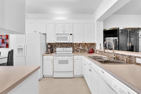 7775 Yardley Drive Tamarac FL 33321