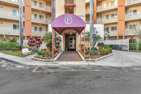 7775 Yardley Drive Tamarac FL 33321