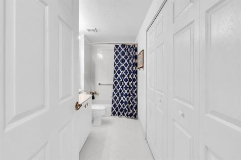 7775 Yardley Drive Tamarac FL 33321