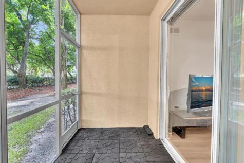 7775 Yardley Drive Tamarac FL 33321