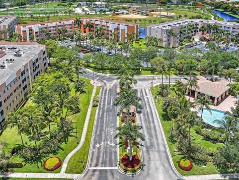 7775 Yardley Drive Tamarac FL 33321