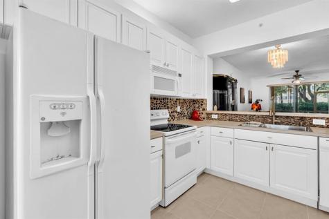 7775 Yardley Drive Tamarac FL 33321