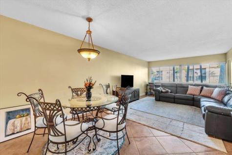 140 Lakeview Drive Weston FL 33326