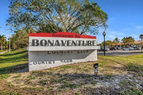 140 Lakeview Drive Weston FL 33326