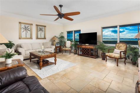 184 NE Edgewater Drive Stuart FL 34996