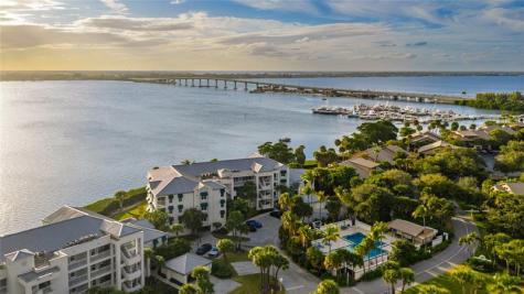184 NE Edgewater Drive Stuart FL 34996